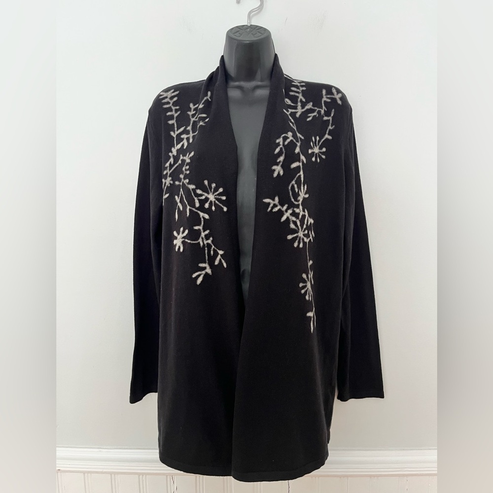 J. Jill Cotton Cashmere Blend Cardigan with Felted Floral Motif, Size Medium